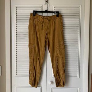 Old Navy Soft Cargo Capris Pants | Ochre | Ankle length with drawstring | Size S